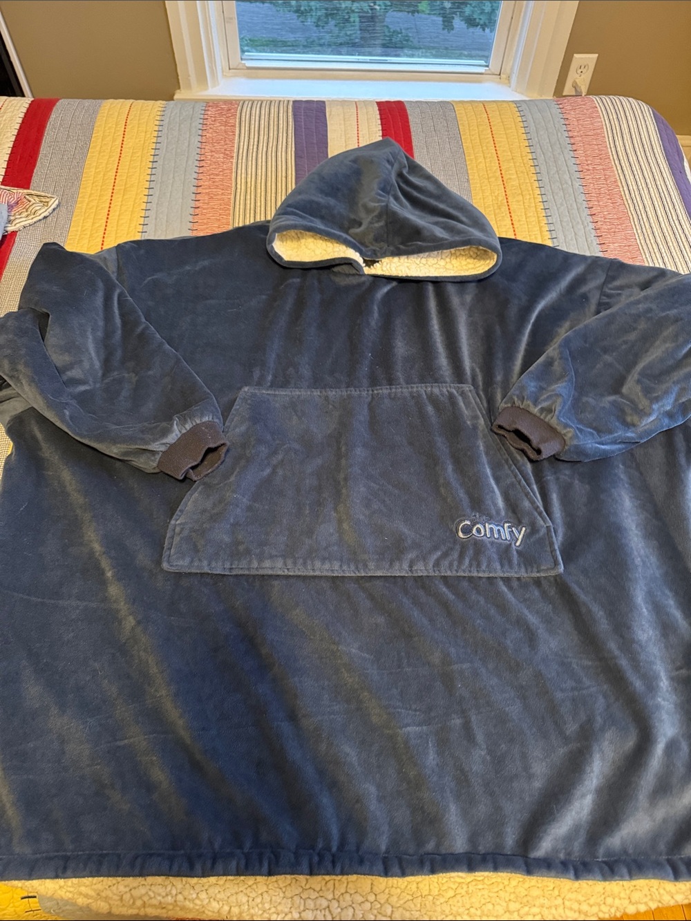 Comfy Unisex Navy Blue Hooded Wearable Blanket with Sherpa Lining One Size